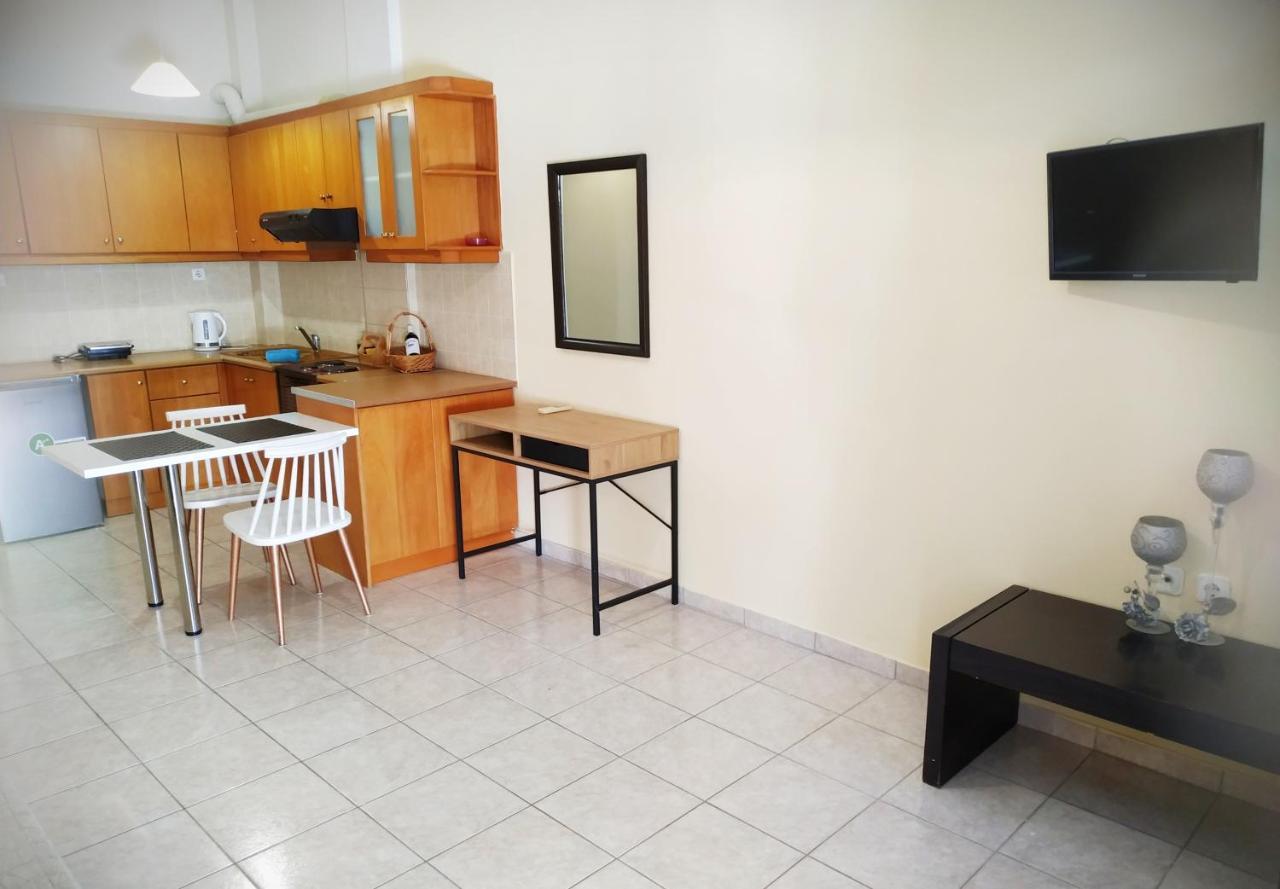 Oscar Studio Kalamata City Centre Exterior photo